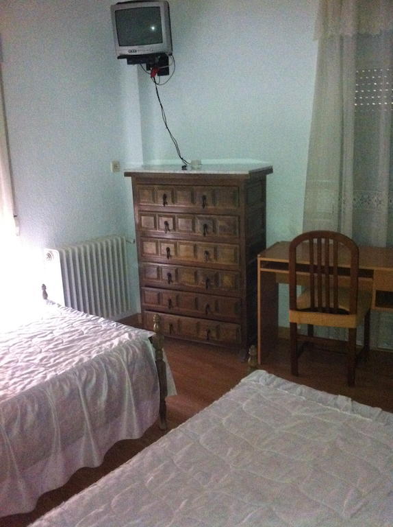 Pension Ruiz リナーレス 部屋 写真